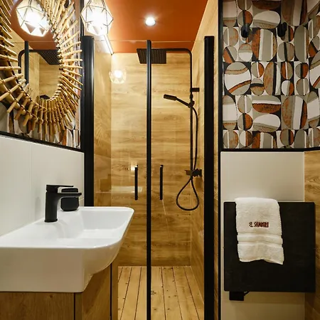 El Samburu - Disfruta De Africa A Pie De Playa - Grupo Querbes Apartmán Gijón