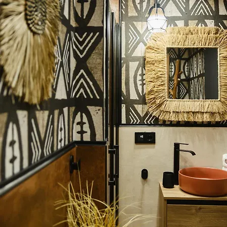 El Samburu, Disfruta De Africa A Pie De Playa Gijon